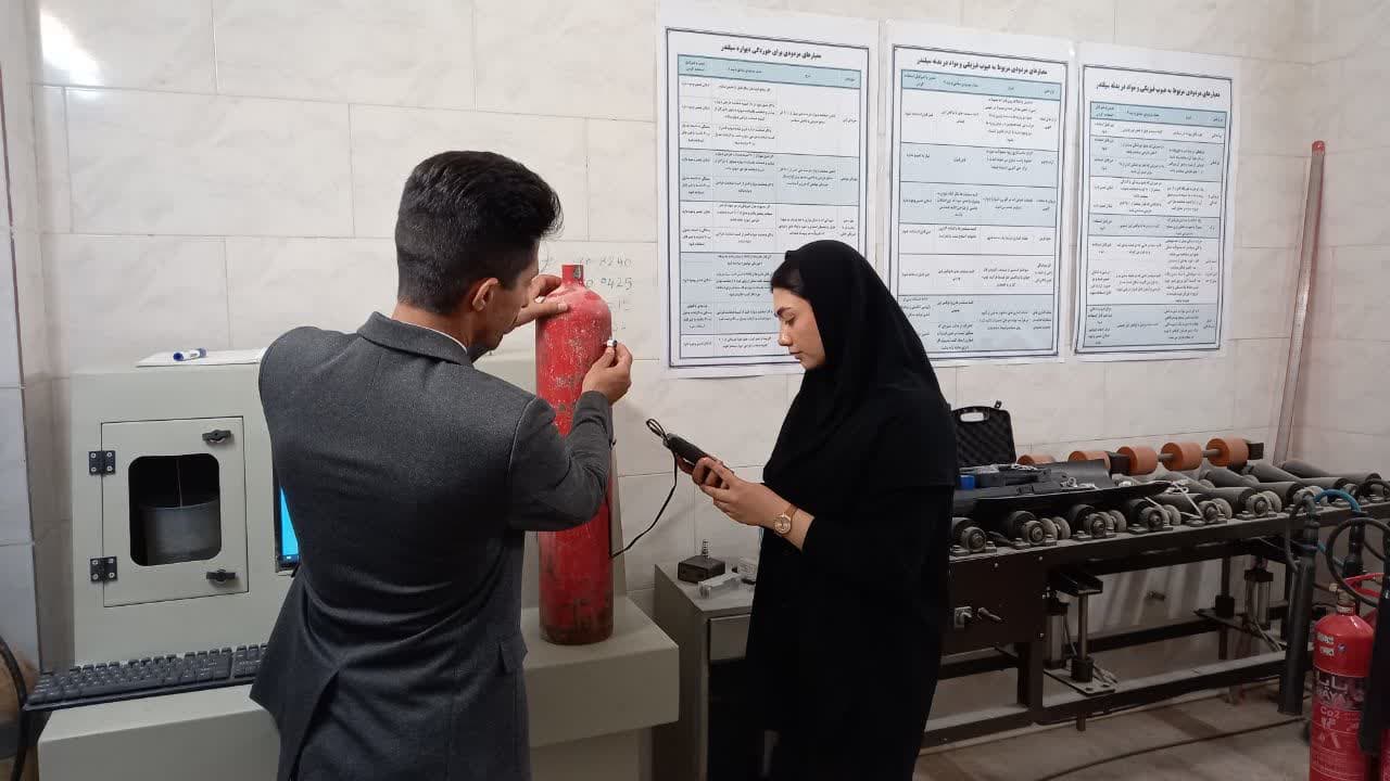گالری تصاویر نظارت در کارگاه دادآتش - گالری تصاویر
